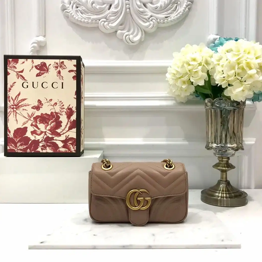 Hyper Peter Gucci Marmont 22CM GG 0504